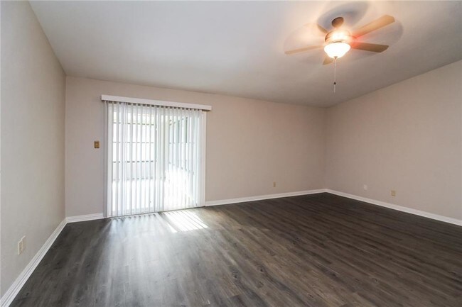 Building Photo - 4221 Sweetgum Way