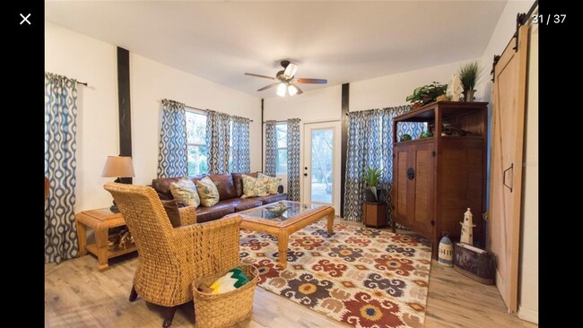 Living room - 9325 SW Lipe Rd