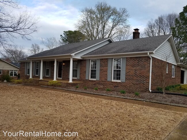 Building Photo - 4 br, 2 bath House - 253 Chickering Rd