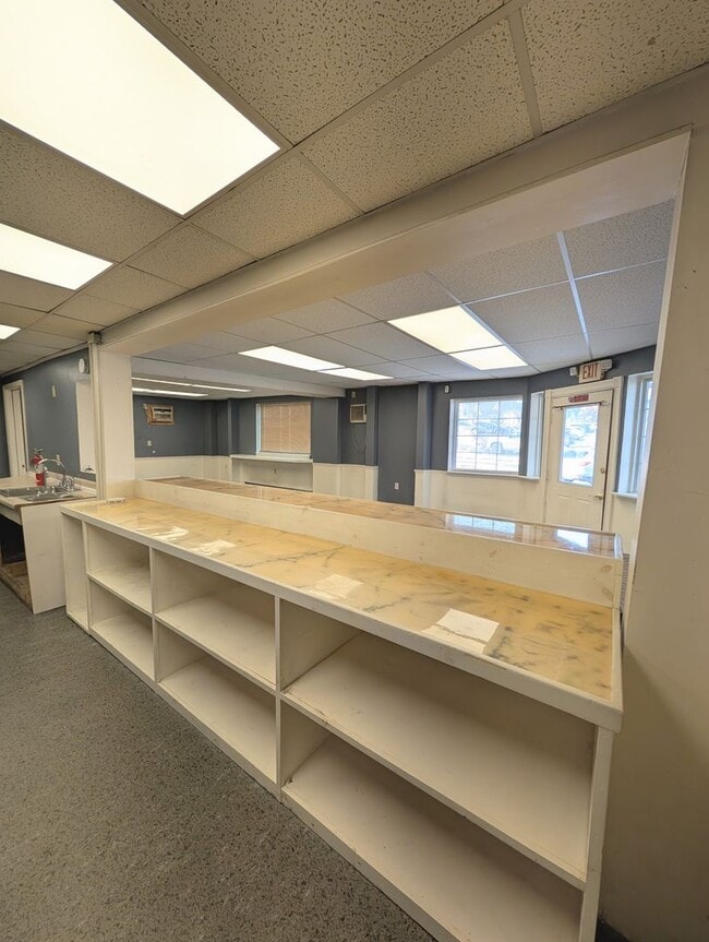 Building Photo - 202 Union St