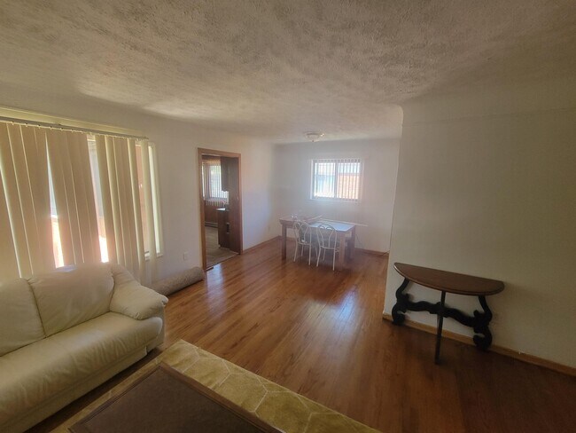 Foto del edificio - 24011 Seneca St