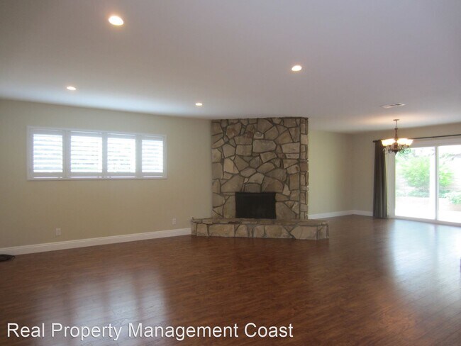 Building Photo - 3 br, 2 bath House - 631 Joan Way