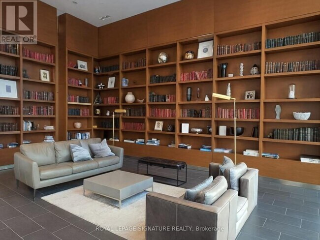 Photo du bâtiment - 170 Fort York Blvd