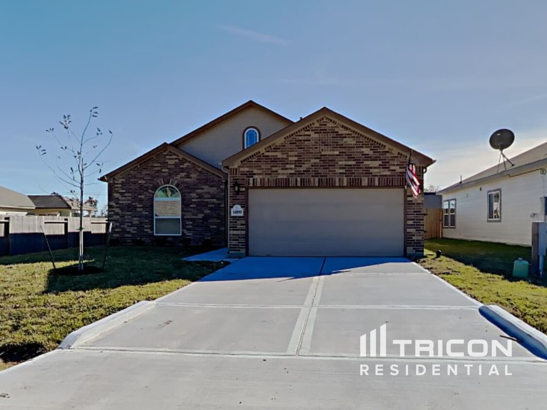 Primary Photo - 14090 Waukegan Way S