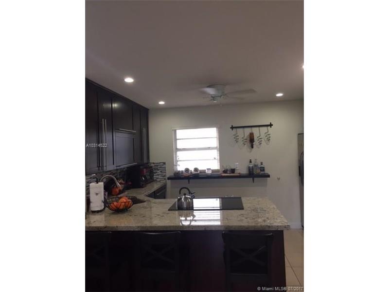 Foto principal - 7725 SW 86th St