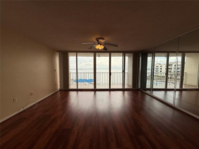 Building Photo - 5155 Isla Key Blvd S