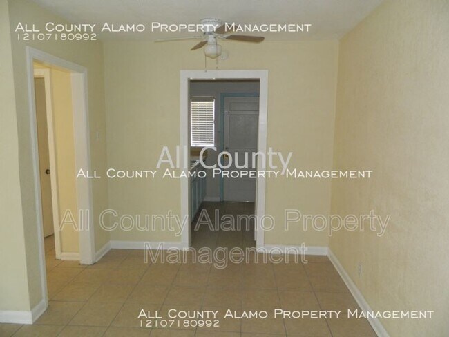Building Photo - 607 Ellor Dr