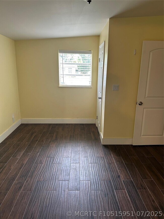 Foto del edificio - 6231 NW 13th St
