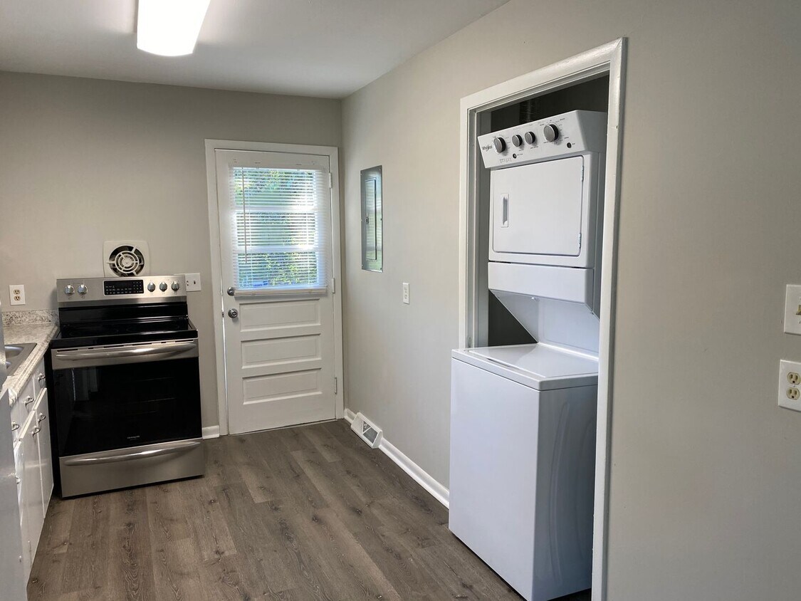 Foto principal - 2312 Taylor St
