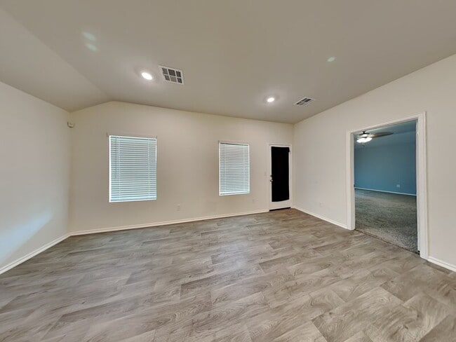 Foto del edificio - 3420 moraine dr