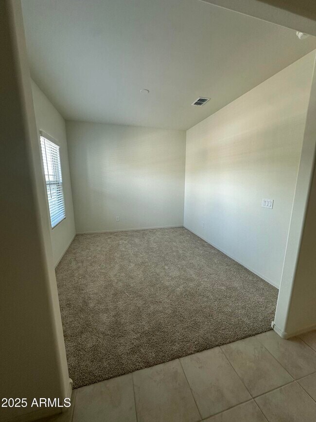 Foto del edificio - 25271 W Chanute Pass