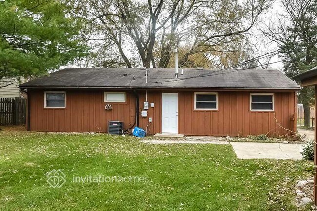 Foto del edificio - 141 Queenswood Rd