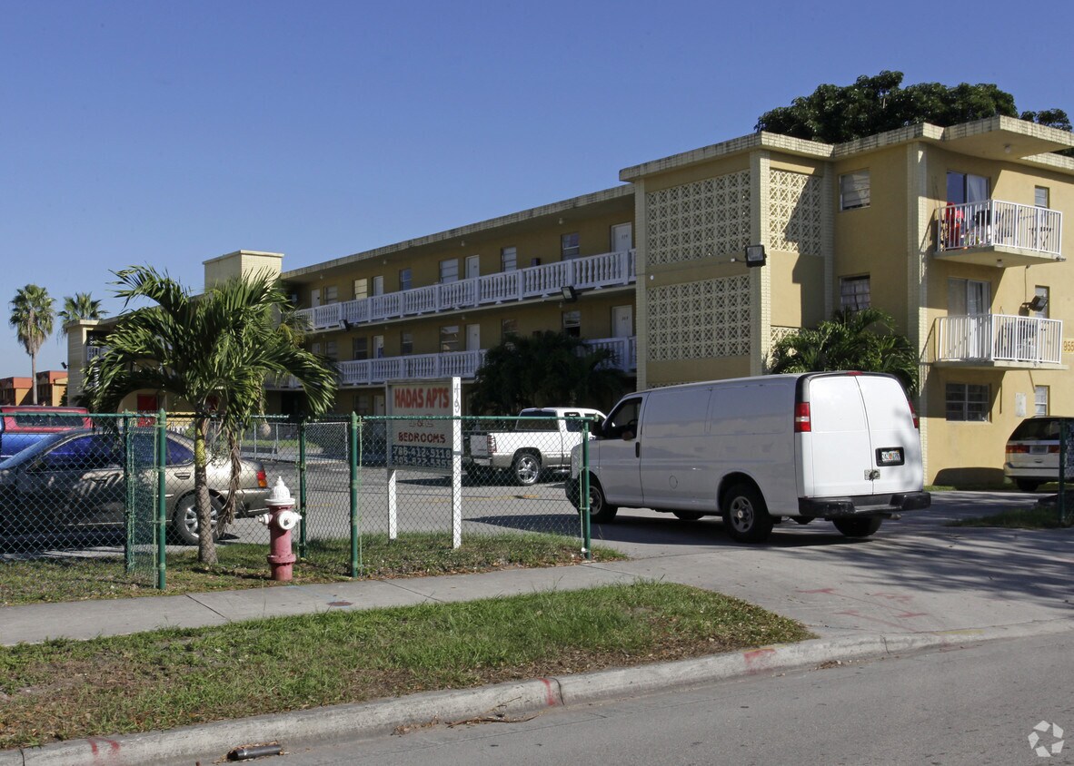 Foto del edificio - Punta Frances Apartments