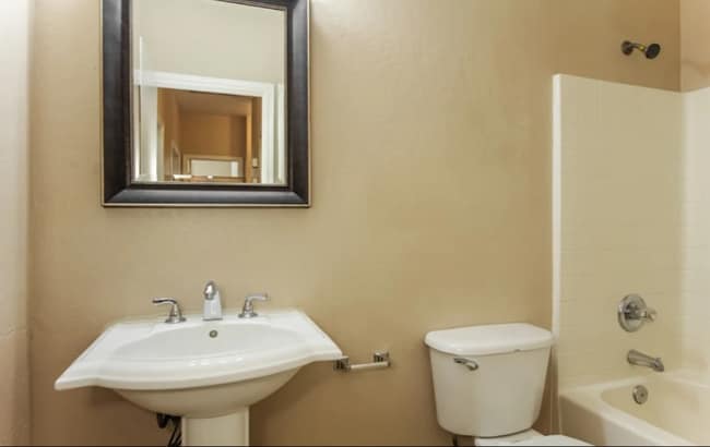 Photo - 2438 E Mobile Ln House