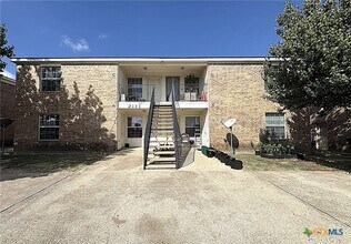 Building Photo - 2111 Jennifer Dr