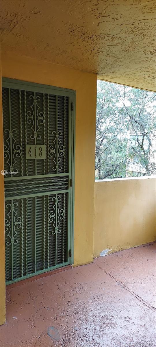 Building Photo - 210 Fontainebleau Blvd