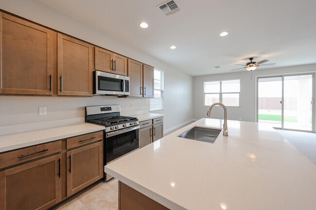 Foto del edificio - 26113 N 170th Ave