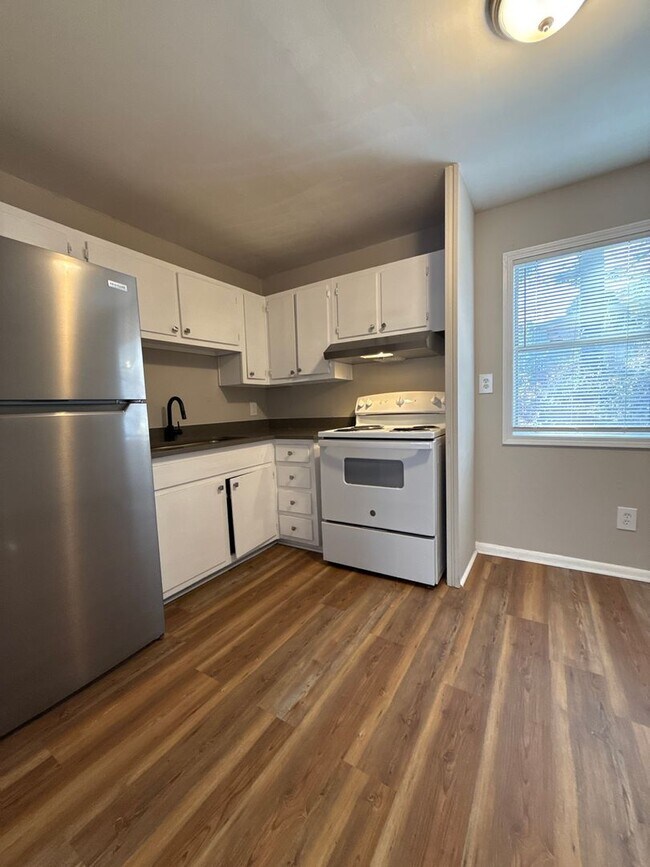 Foto del edificio - 1609 Line Cir