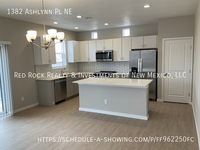 Foto del edificio - 1382 Ashlynn Pl
