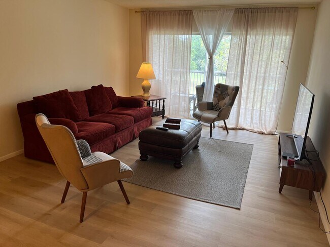 Foto del edificio - 3150 N Palm Aire Dr