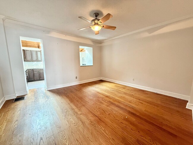 Building Photo - Spacious 4-Bedroom Home with Modern Update...