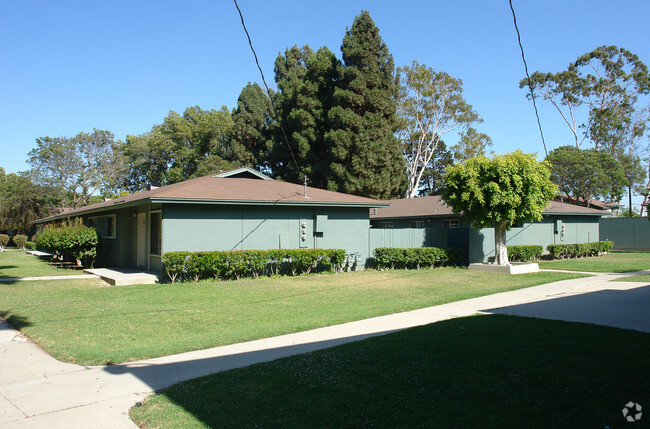 Foto del edificio - Ventura Village Green