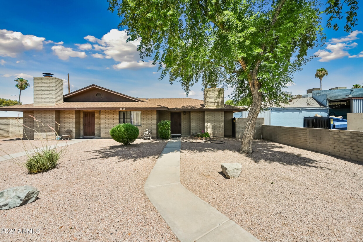 1015 N Iowa St Unit A, Chandler, AZ 85225 Room for Rent in Chandler