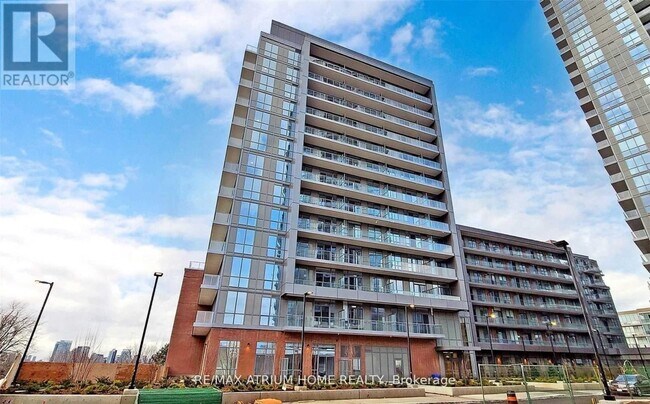 Photo du bâtiment - 36 Forest Manor Rd