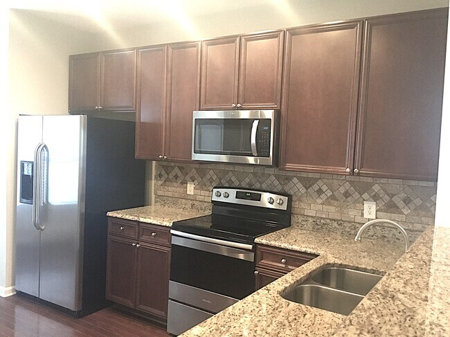 Foto del edificio - 3204 Neuse Crossing Dr