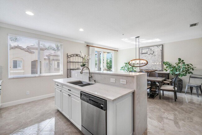 Building Photo - 3018 Waterside Cir