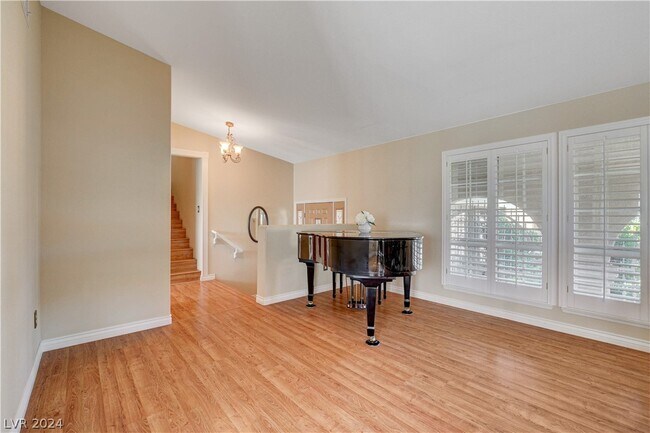 Foto del edificio - 7401 W Central Butte Ave