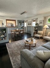 Building Photo - 1661 W 36th Pl