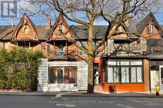 Building Photo - 559 Parliament St