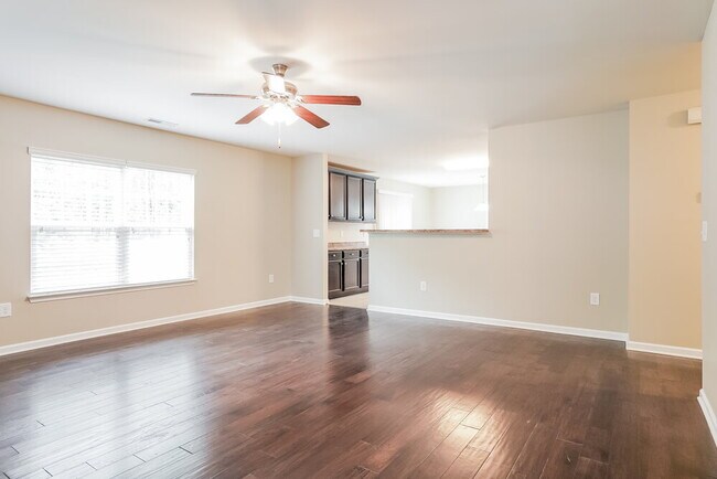 Foto del edificio - 8007 Spiderlily Ct
