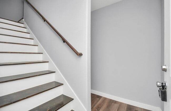 Foto del edificio - 5709 Breland St