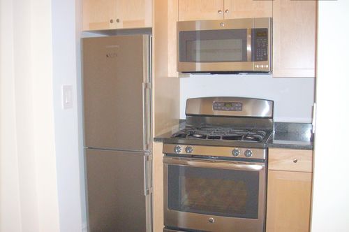 Foto del edificio - 210 E 68TH St