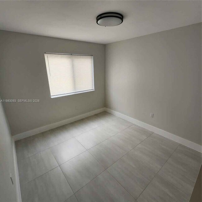 Foto del edificio - 1171 NW 66th St