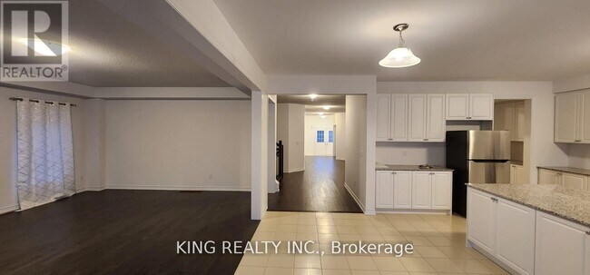 Photo du bâtiment - 373 Russell St