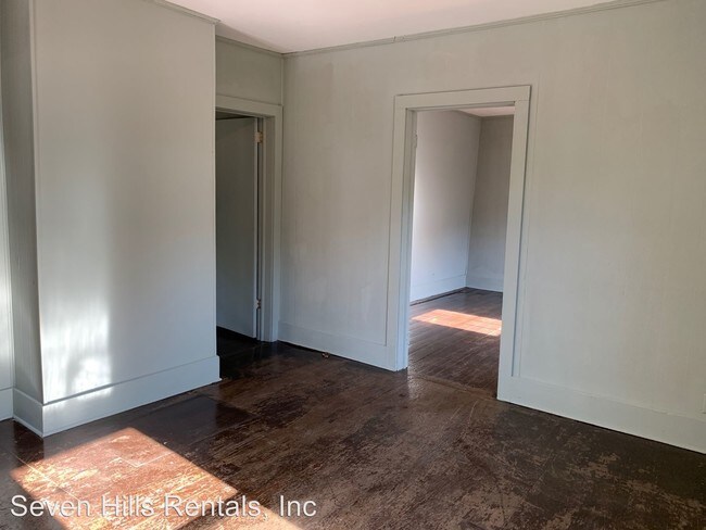 Building Photo - 3 br, 1 bath House - 14 Davis Street