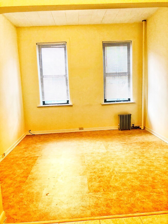 Building Photo - 514 39th Street