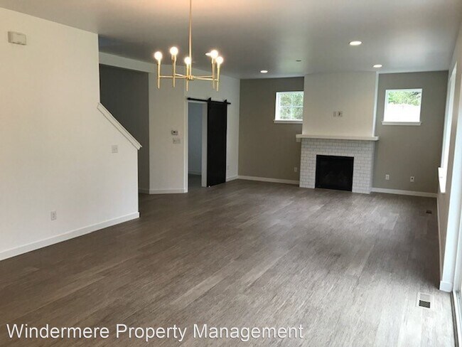 Foto del edificio - 4 br, 3 bath House - 807 Gilbert Drive
