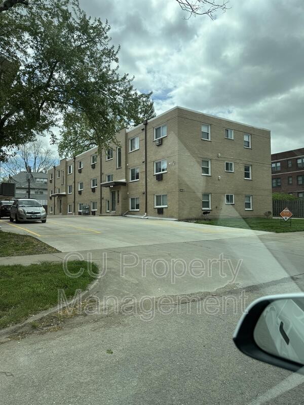 713 W Church St Unit Apt 8, Champaign, IL 61820 Condo for Rent in