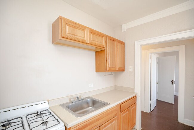 Building Photo - 5148 W 21st Pl