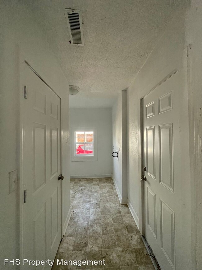 Building Photo - 2 br, 1 bath House - 1905 E Dale St