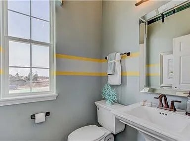 Building Photo - 832 Paisley Ct