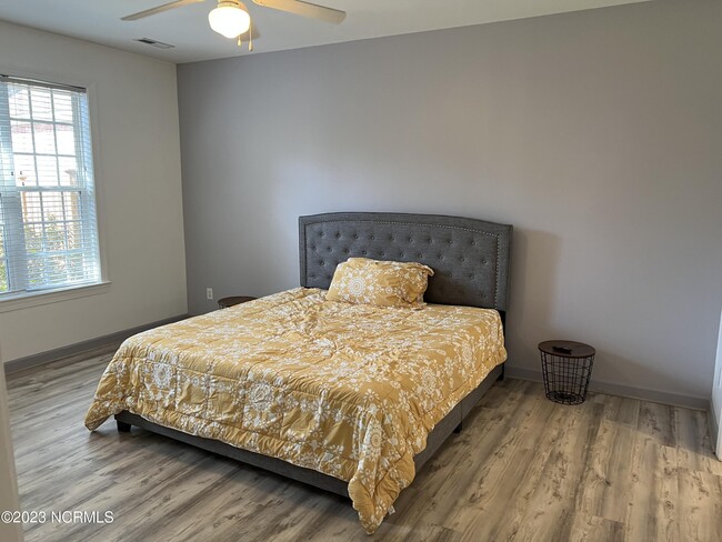 Building Photo - 4205 Stratton Village Ln