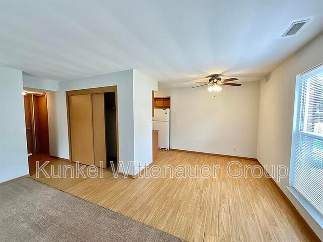 Foto del edificio - 1816 Jamestown Rd