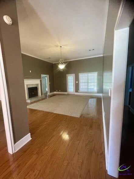 Building Photo - 329 Arena Rd