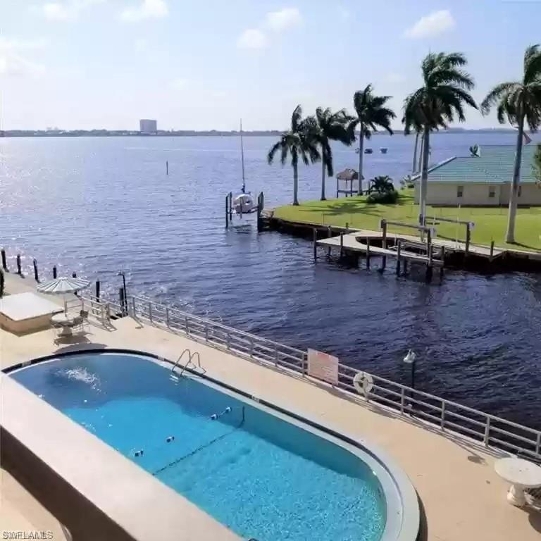 Primary Photo - 1766 Cape Coral Pkwy E