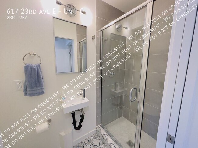 Building Photo - Madison Valley New 2 bed / 2 bath Townhous...